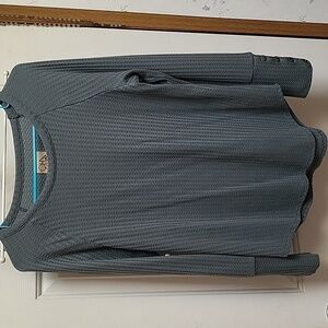 Chaser long sleeve top EUC